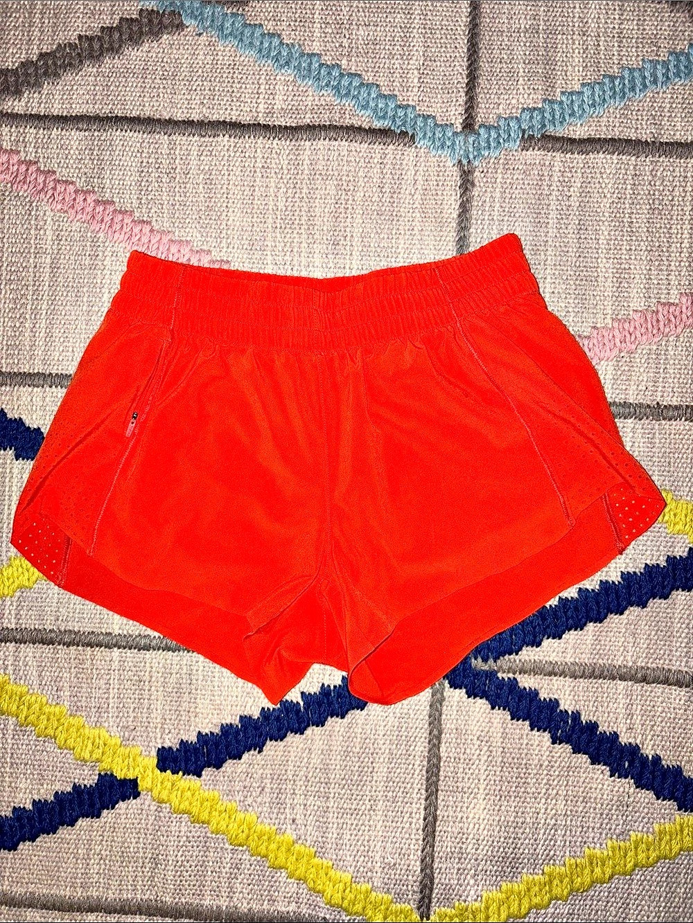 Athleta Hustle 3" Short Athletic Shorts Orange Red XXS